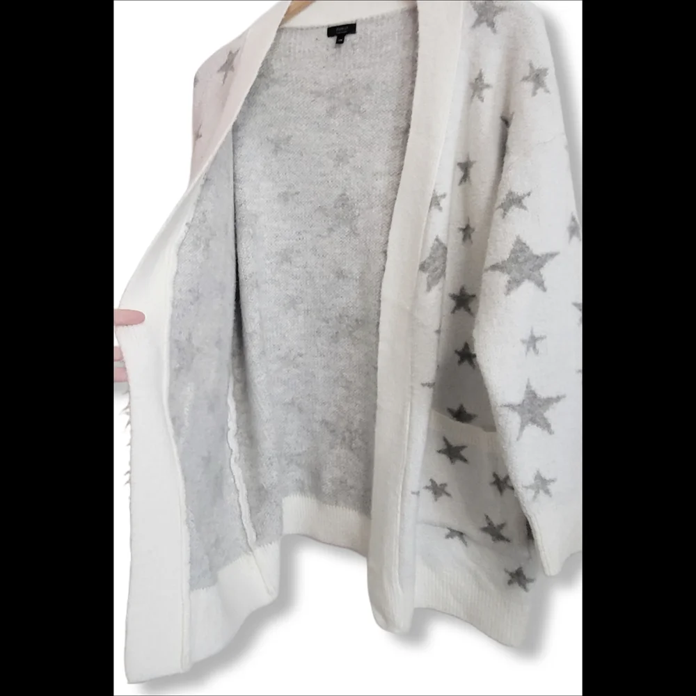 🌿DEBUT Star Fuzzy Cardigan | Oversized S/M | Off-White & Gray Boho Layers - Picture 8 of 13